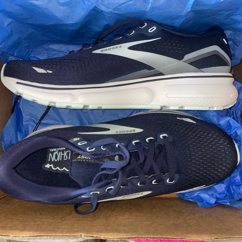 Navy Brooks
